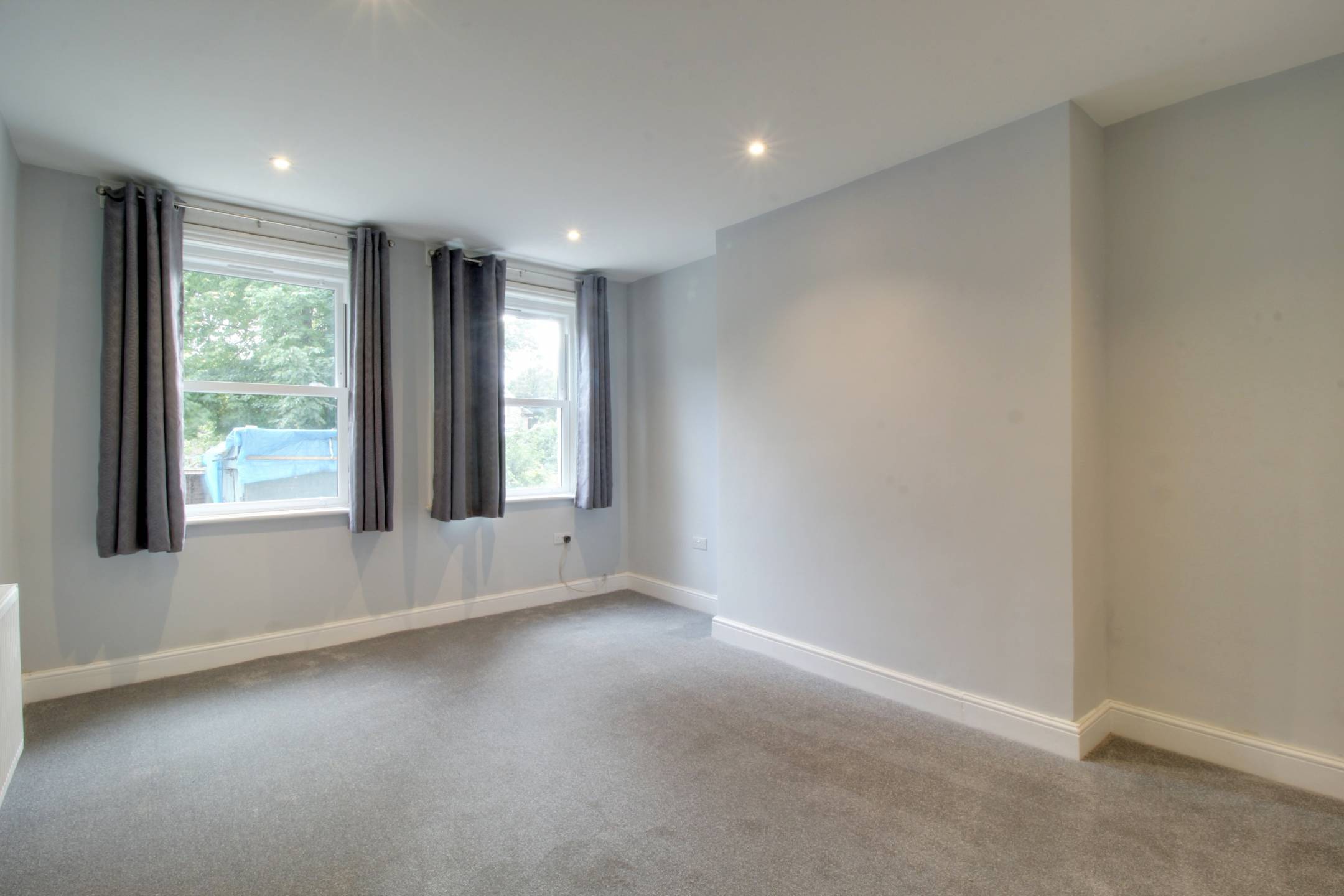 Flat Birdhurst Rise in Greater London