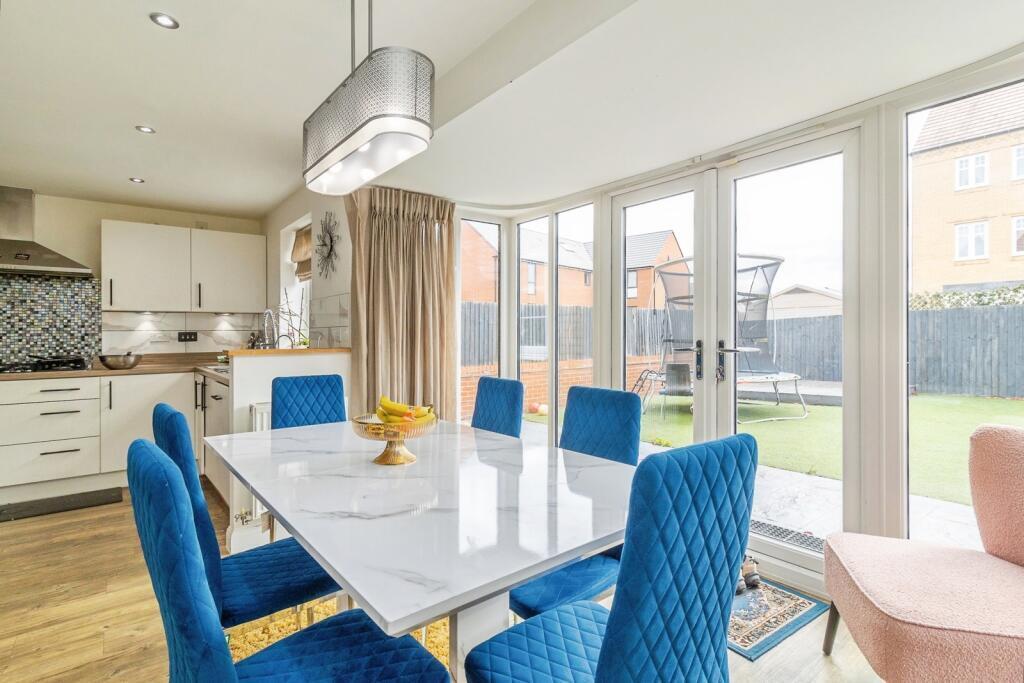 House Campion Close in Milton Keynes