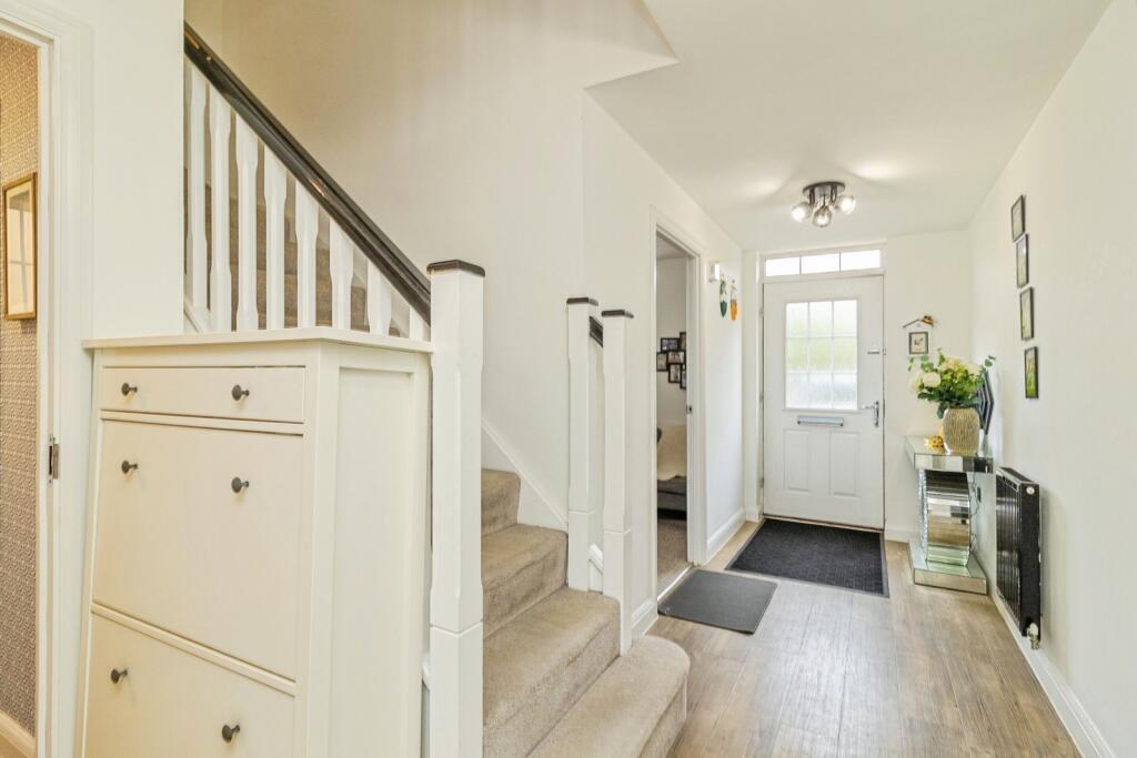 House Campion Close in Milton Keynes
