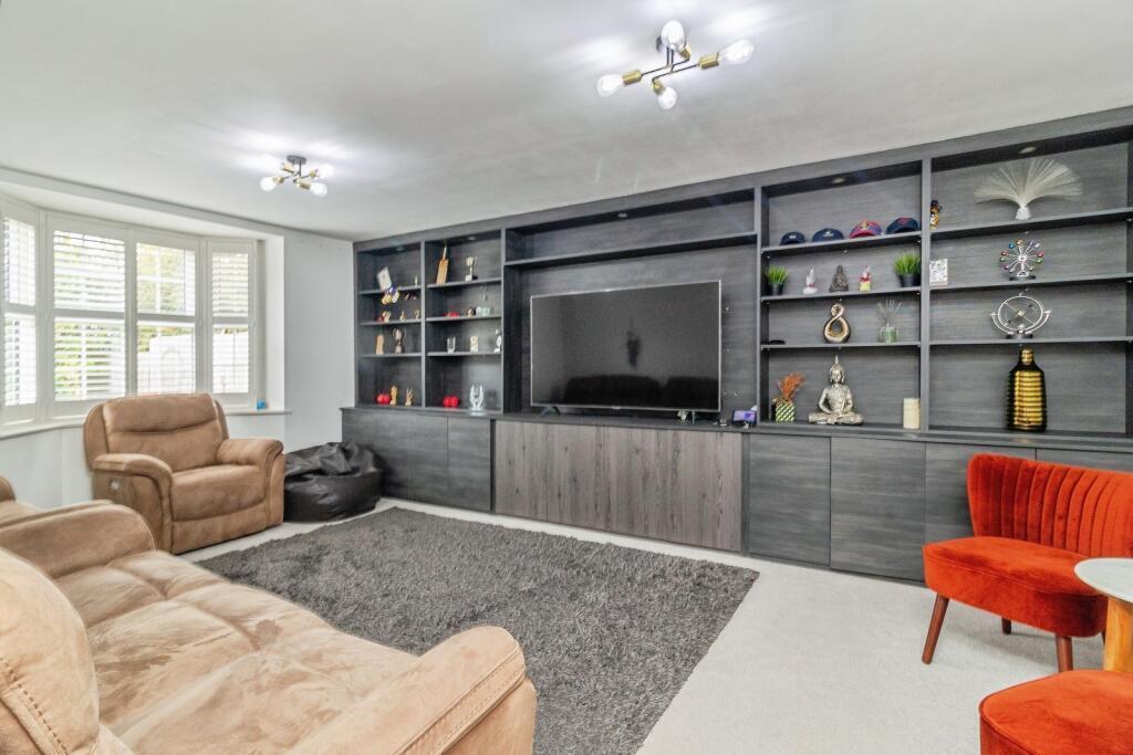 House Campion Close in Milton Keynes