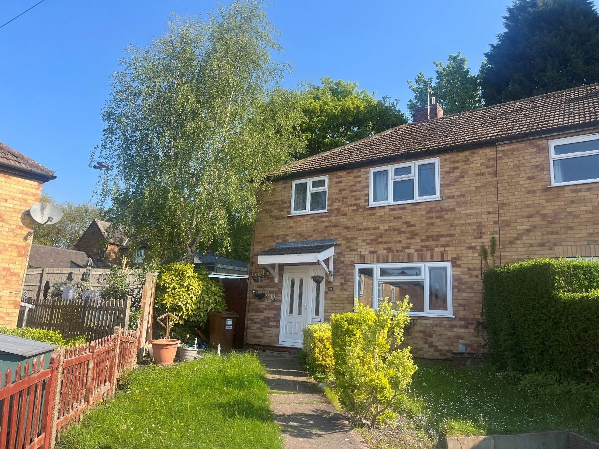 House Earl Crescent in Gedling