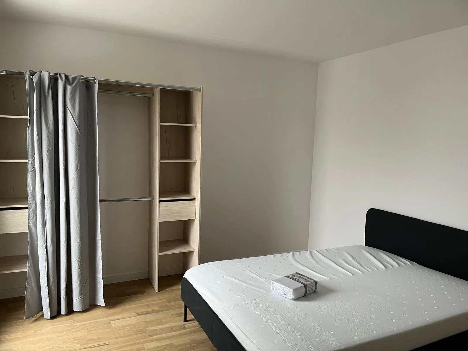 Room Rue Victor Hugo in Bezons