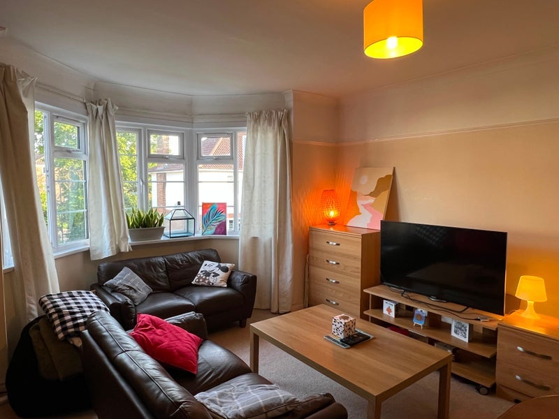 Room Addiscombe Road in Greater London