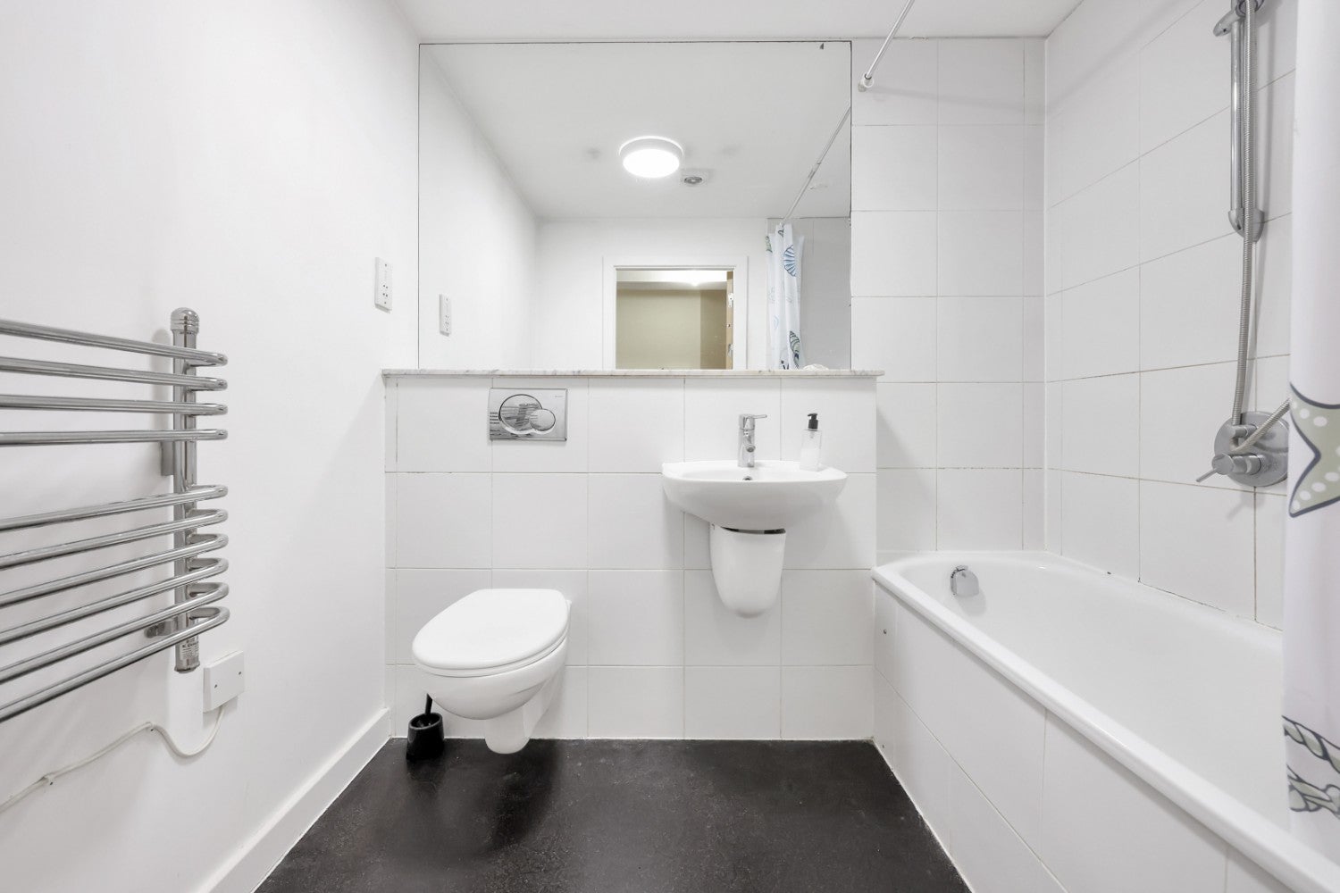 Flat Louisa Street in Greater London
