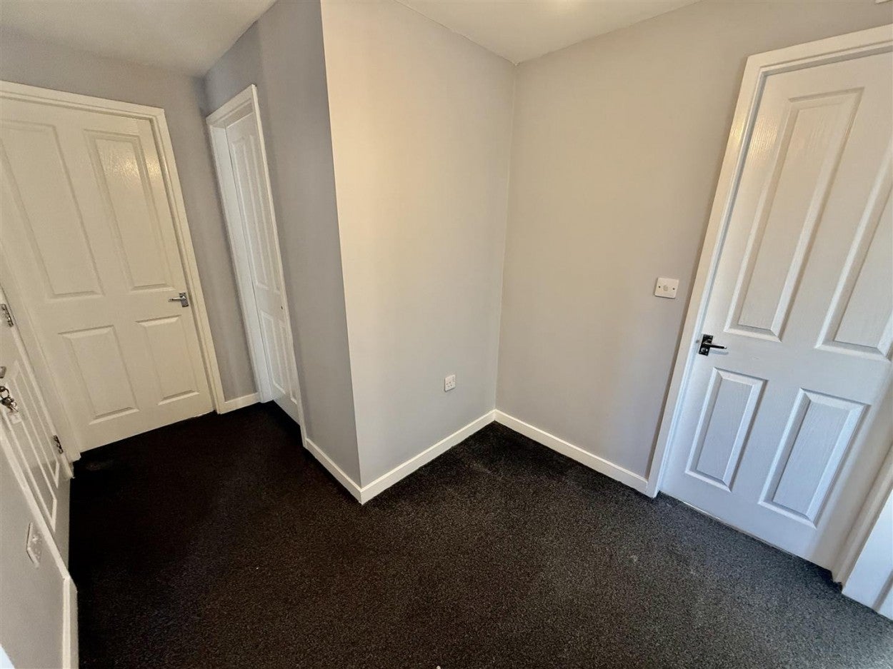 Flat Deckham Terrace in Gateshead