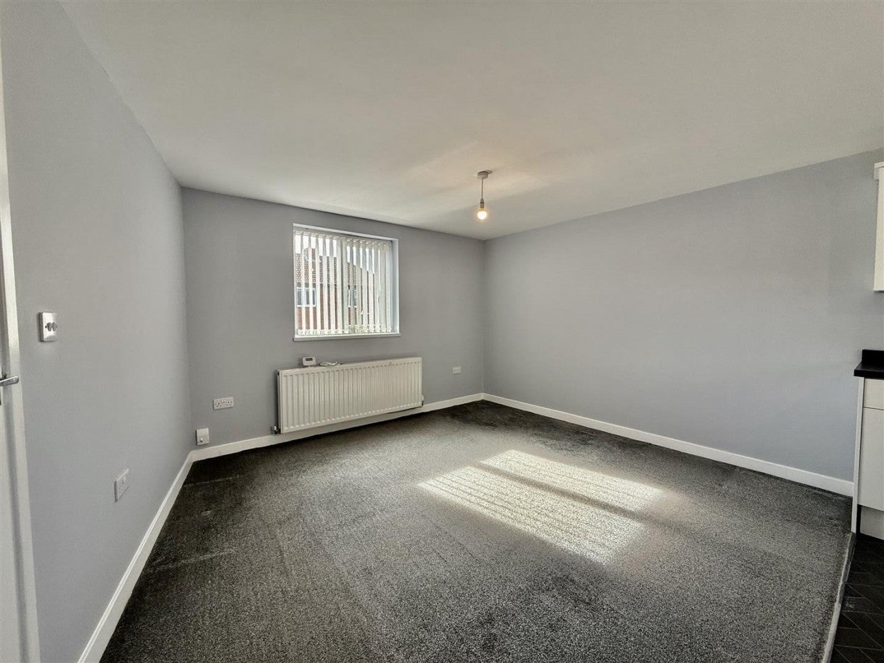 Flat Deckham Terrace in Gateshead