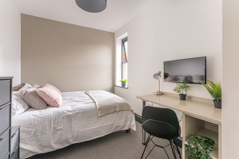 Room Lower Brown Street in Leicester