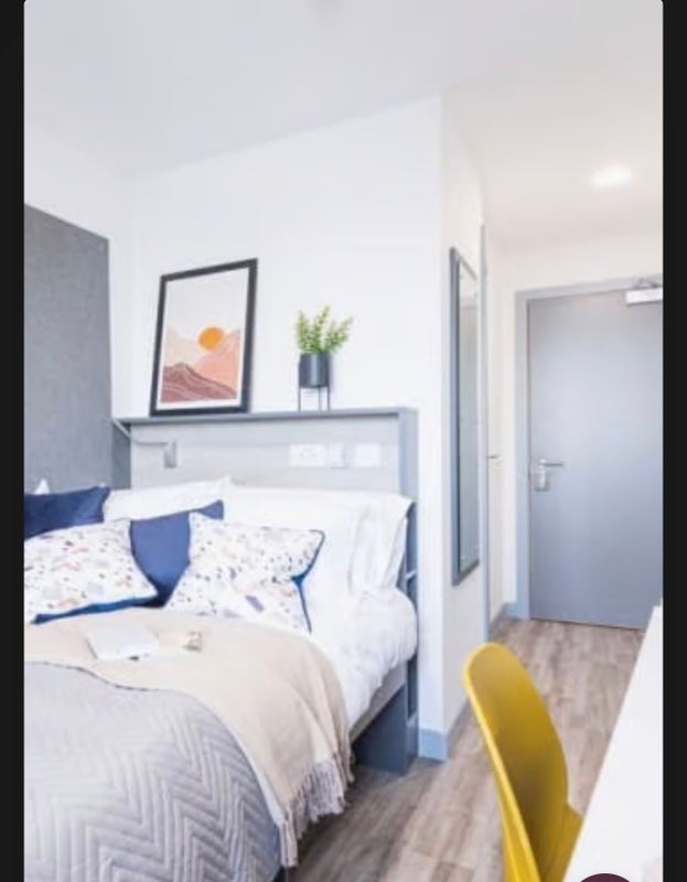Room Lancaster Street in Birmingham
