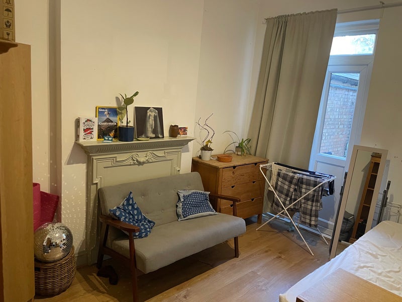 Room Cricklade Avenue in Greater London