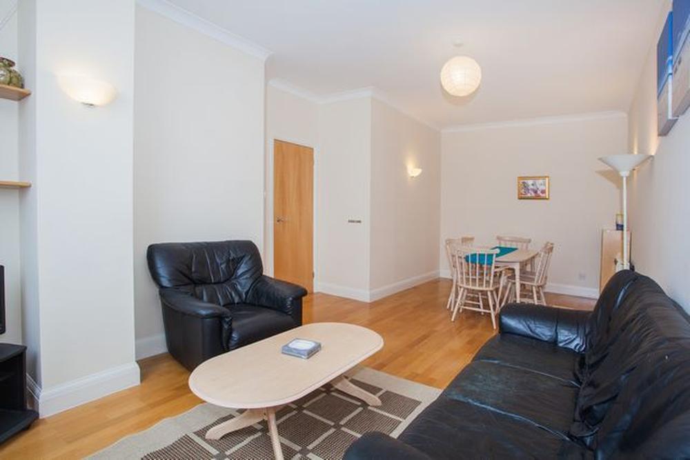 Flat Allsop Place in City of Westminster