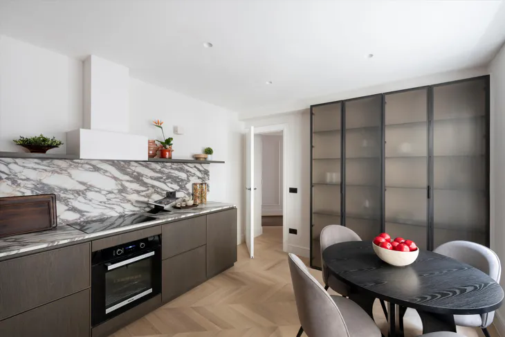 Flat Onslow Square in Greater London