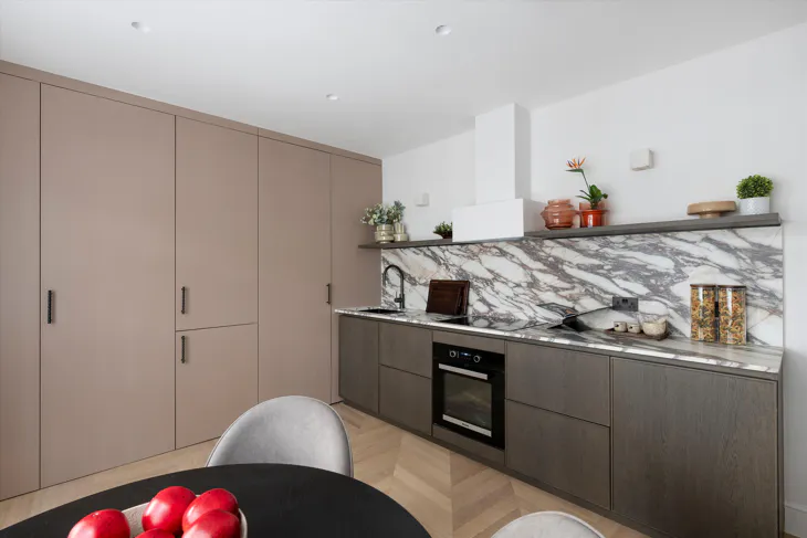 Flat Onslow Square in Greater London