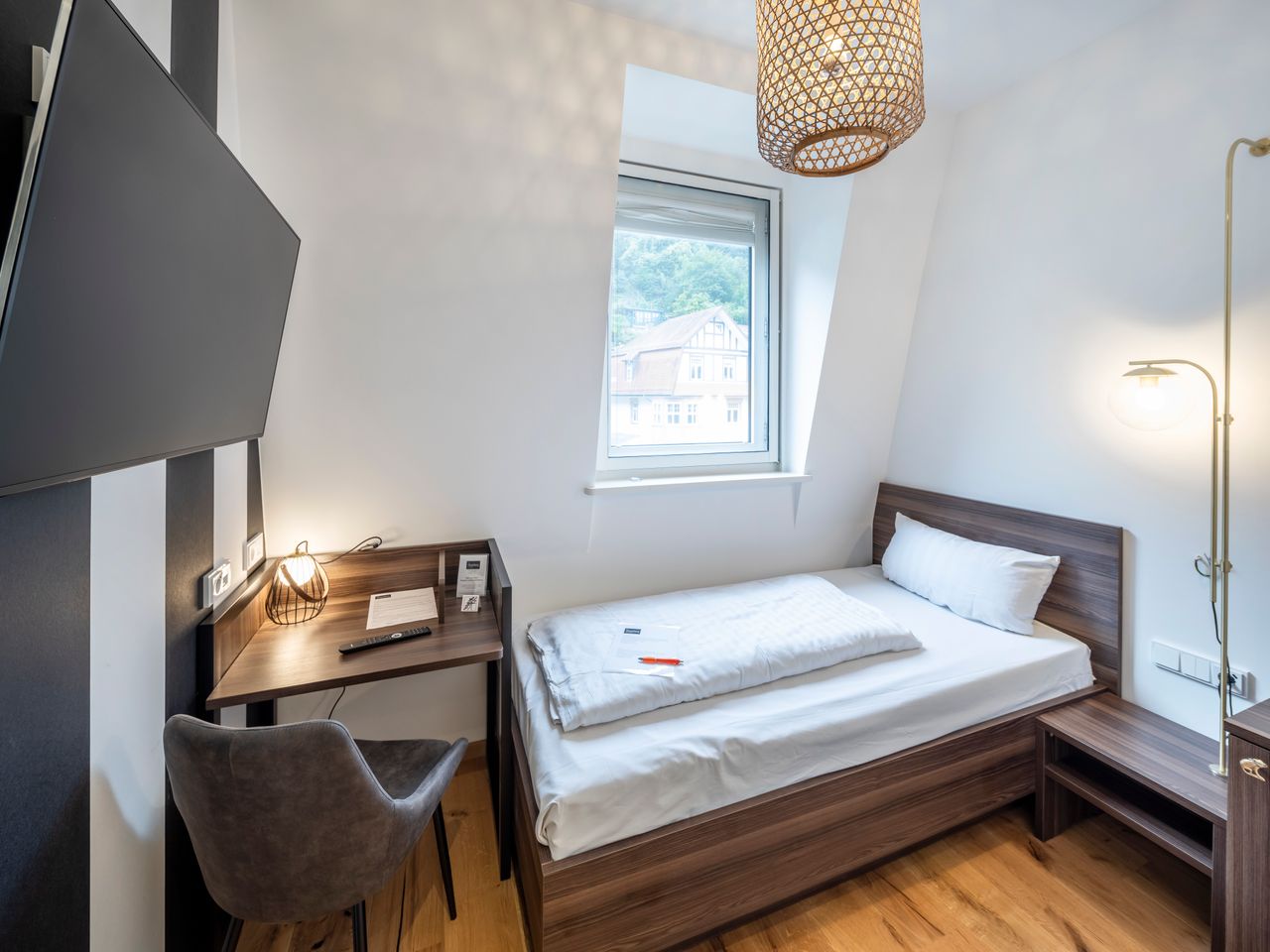 Zimmer Friedrich-Ebert-Anlage in Heidelberg
