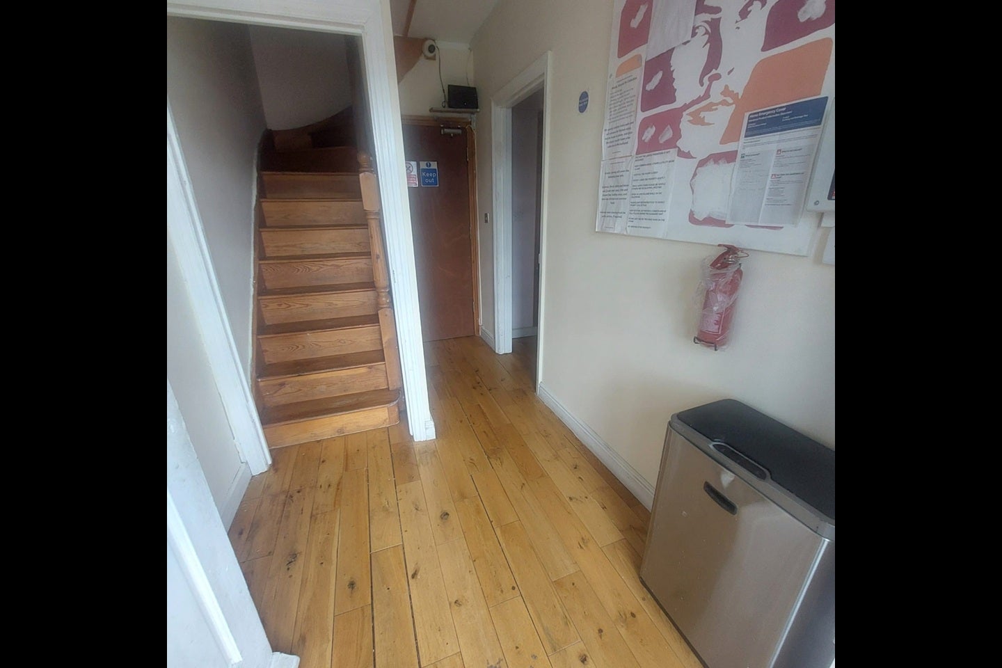 Room Eastern Avenue West in Greater London