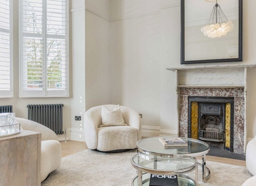 House Thurlow Park Road in Greater London