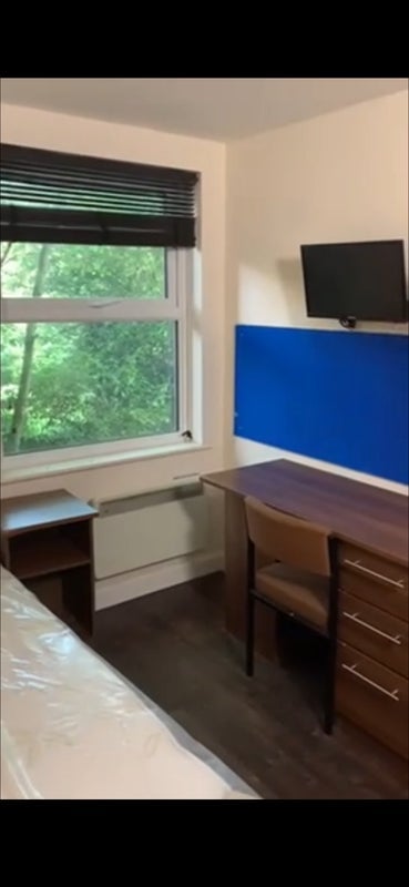 Room St Ann's Lane in Leeds