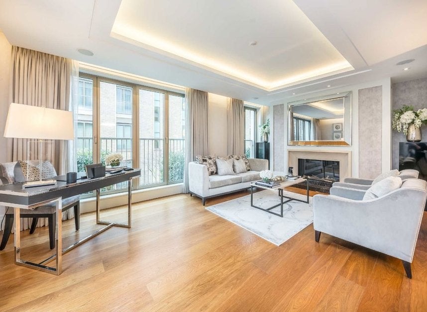 Flat Ebury Square in City of Westminster