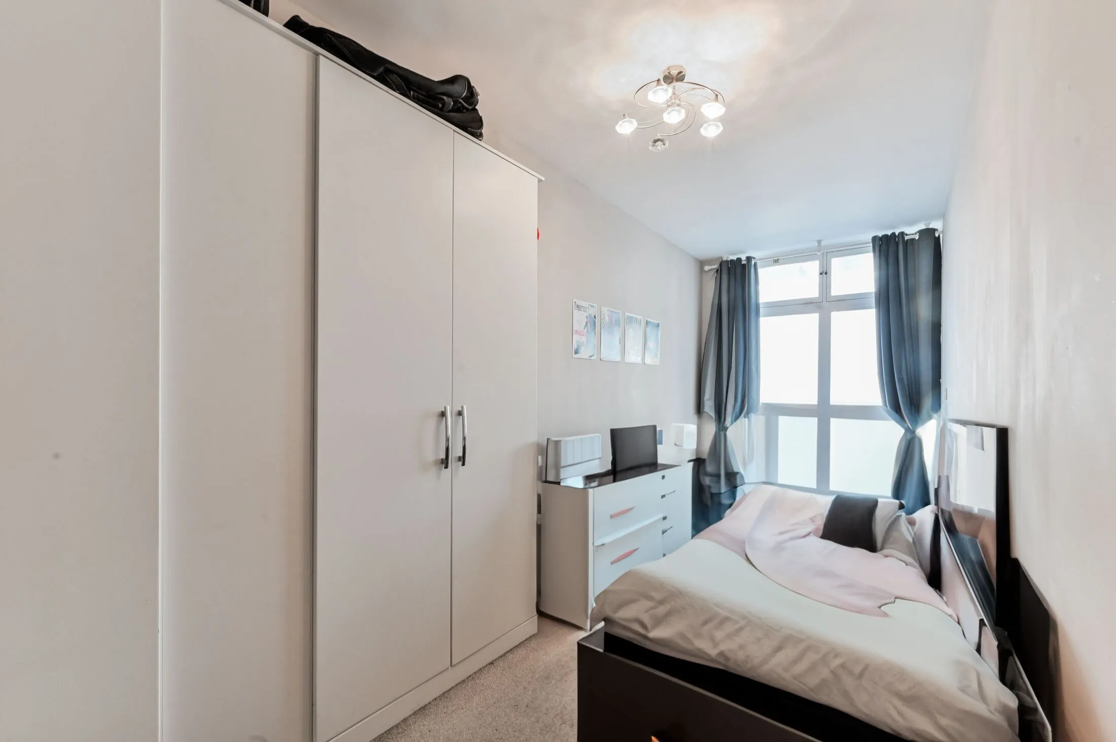 Flat Penton Street in Greater London
