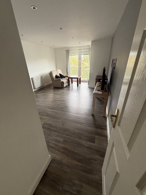 Room Miller Street in Clydebank