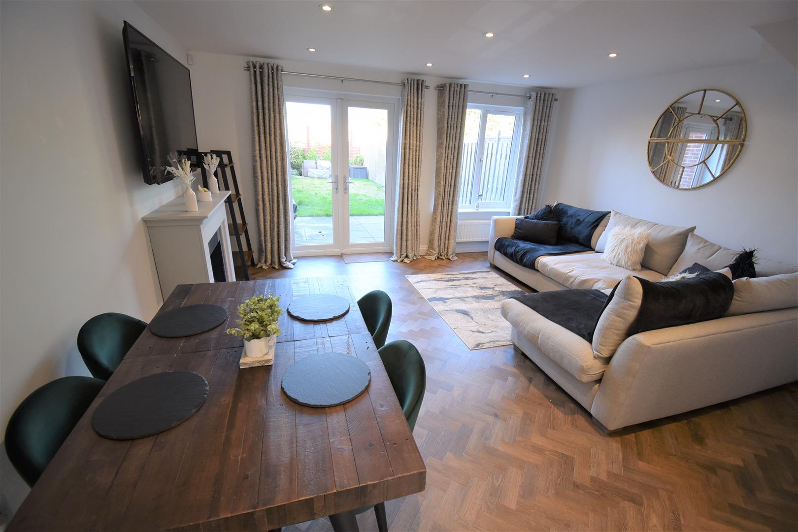 House Blackthorn Drive in Kirklees