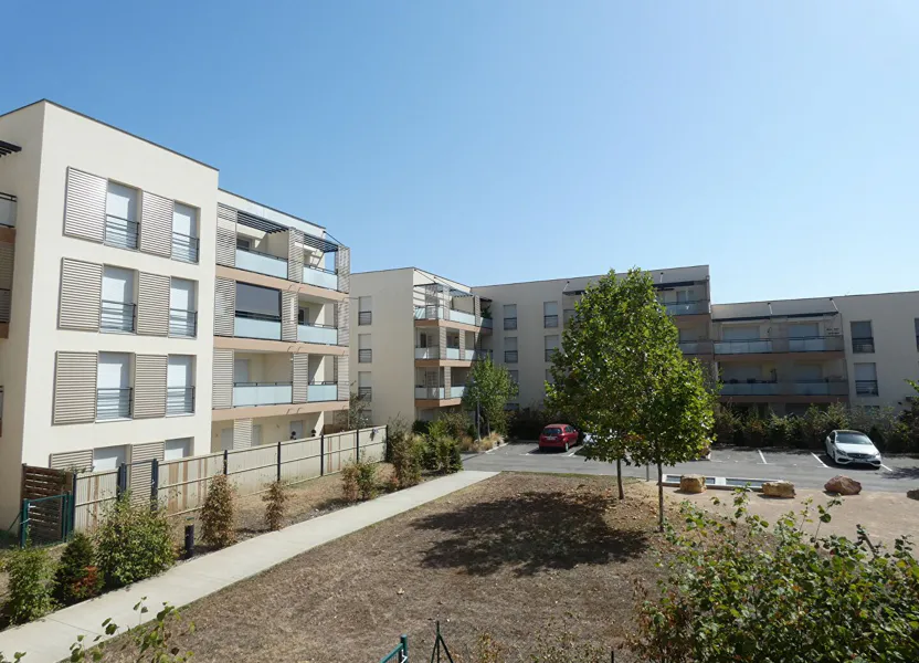Appartement Place des Vergers à Brignais