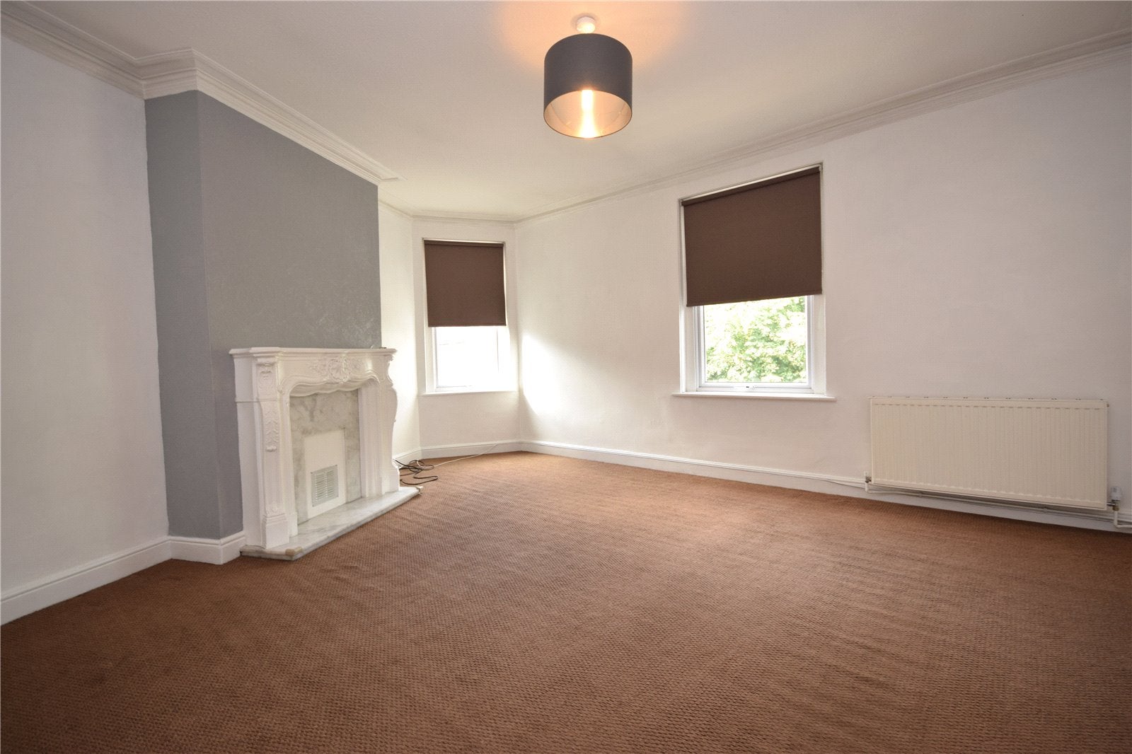 Flat Vesper Grove in Leeds