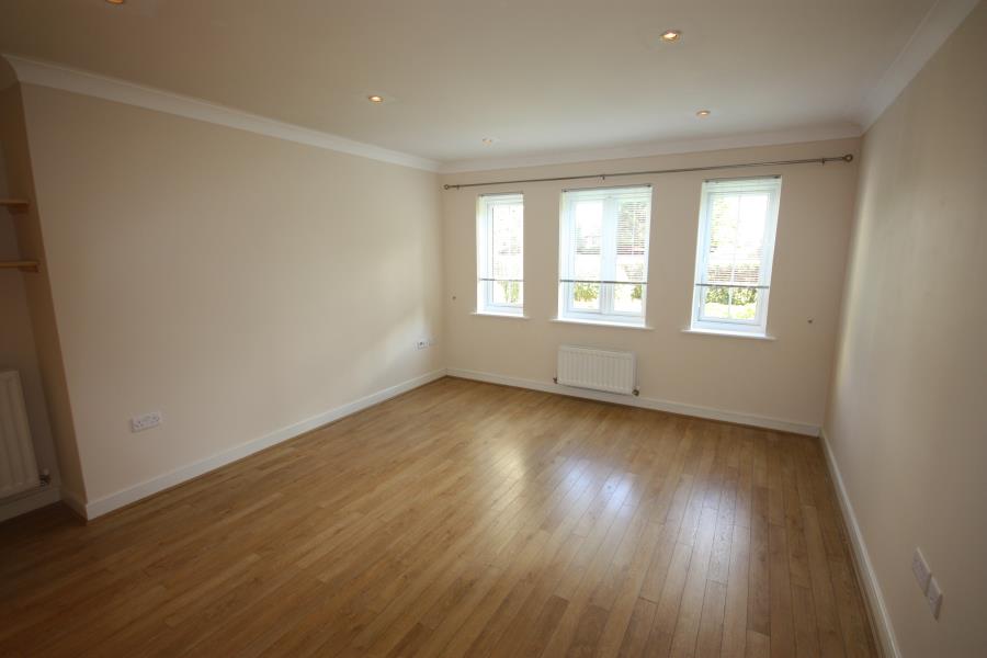 Flat The Cedars in Guildford