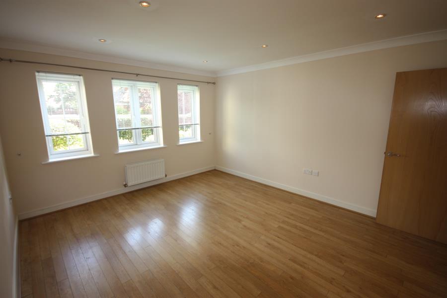 Flat The Cedars in Guildford