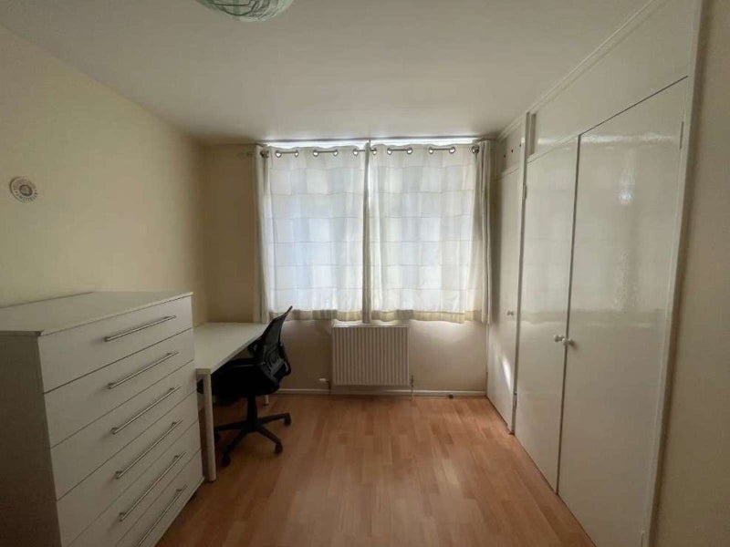 Room Timberland Road in Greater London