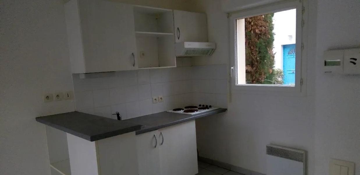 House Rue des Treilles in Libourne