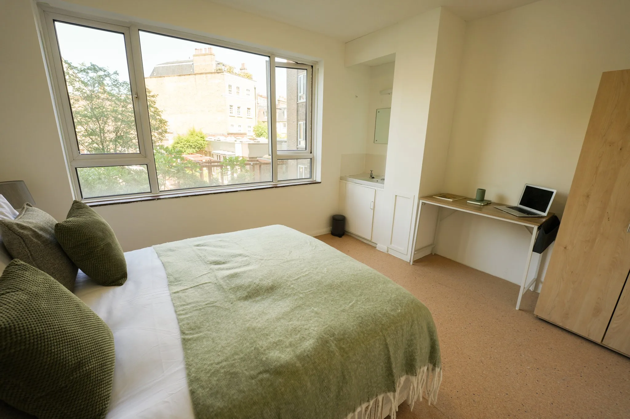 Room South End in Greater London