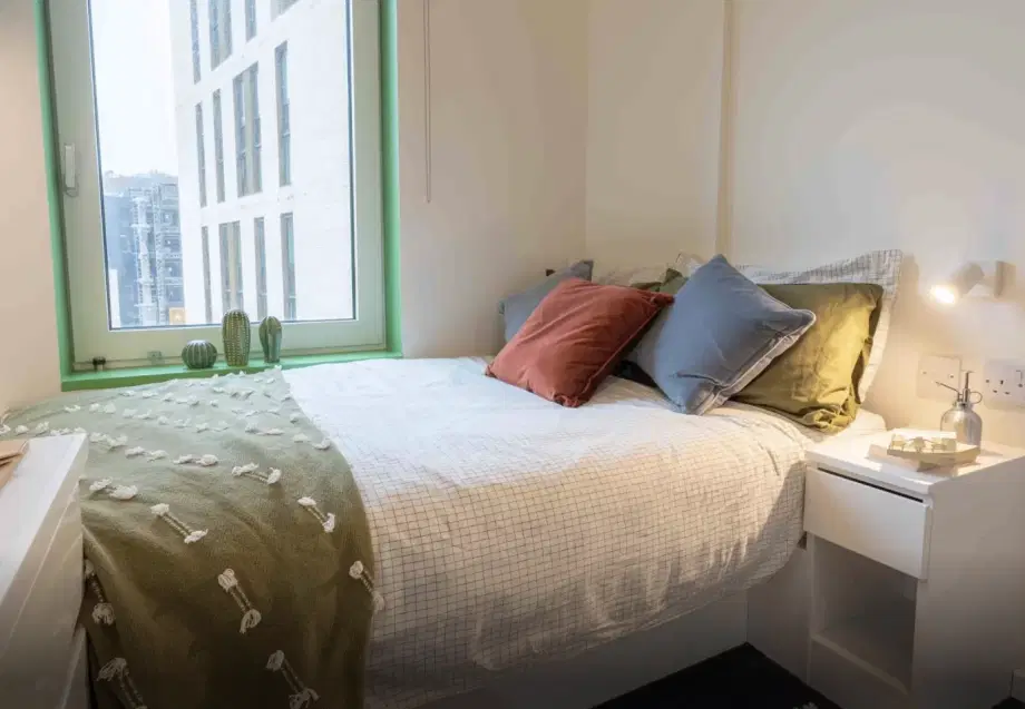 Room Lewes Road in Brighton