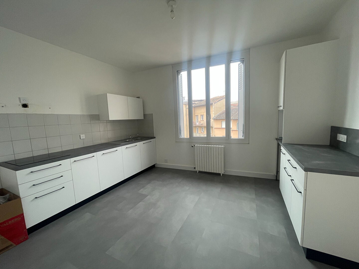 Flat Avenue de Lespinet in Toulouse