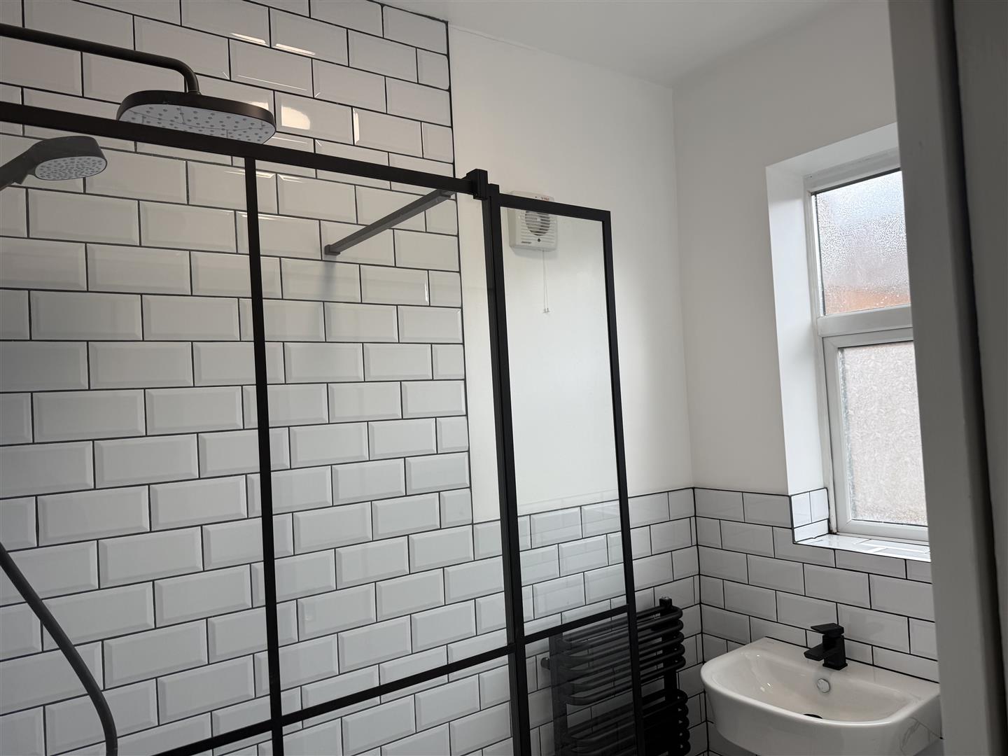 Flat Warton Terrace in Newcastle upon Tyne