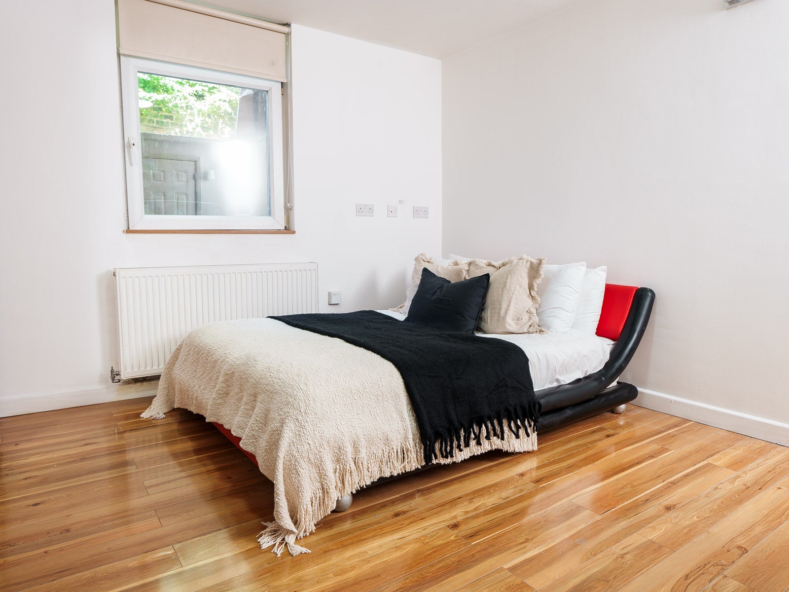 Flat Regent Park Terrace in Leeds