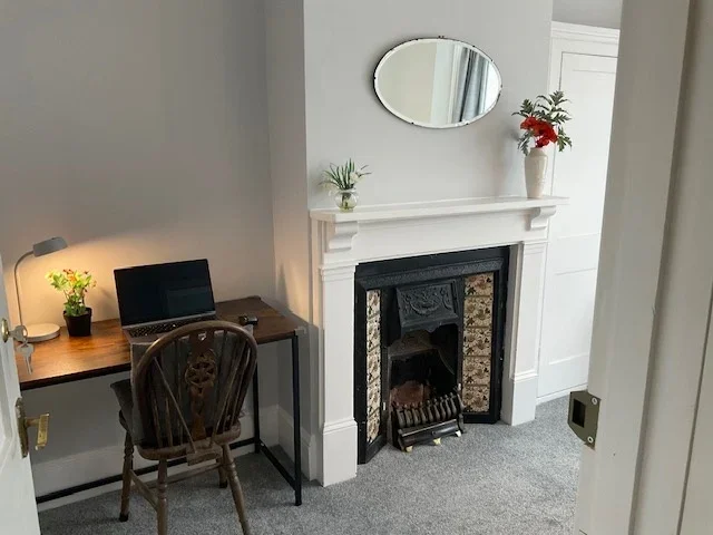 Room West Hill Road in Ryde