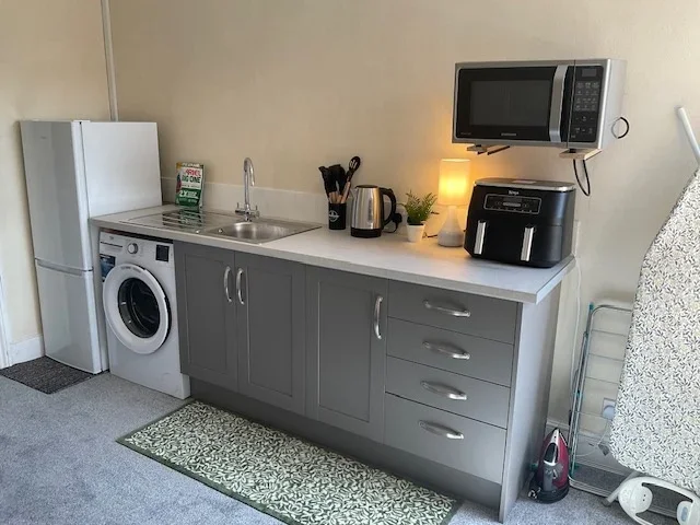 Room West Hill Road in Ryde