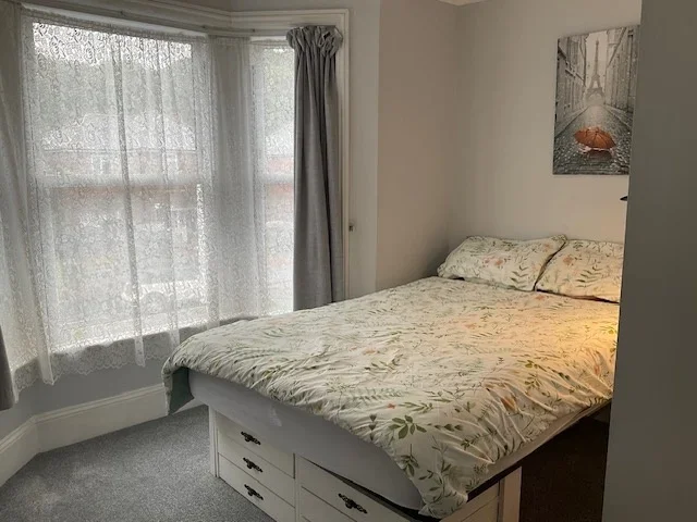 Room West Hill Road in Ryde