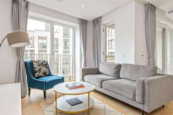Flat Lloyd Baker Street in Greater London