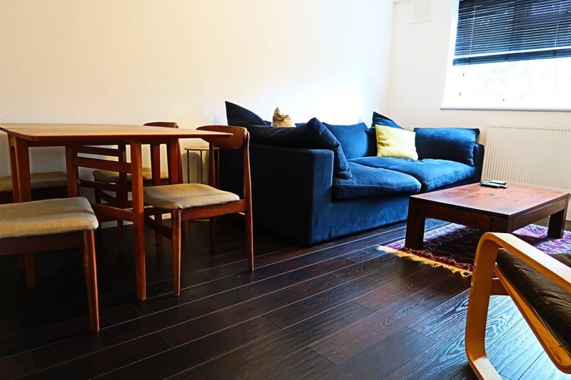 Flat Deepdene Gardens in Greater London