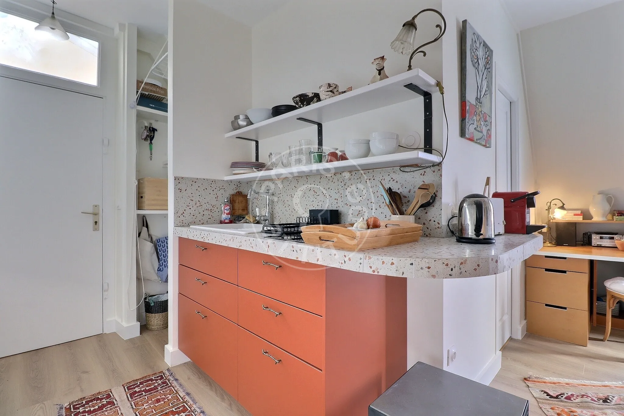 Flat Rue Saint-Placide in Paris