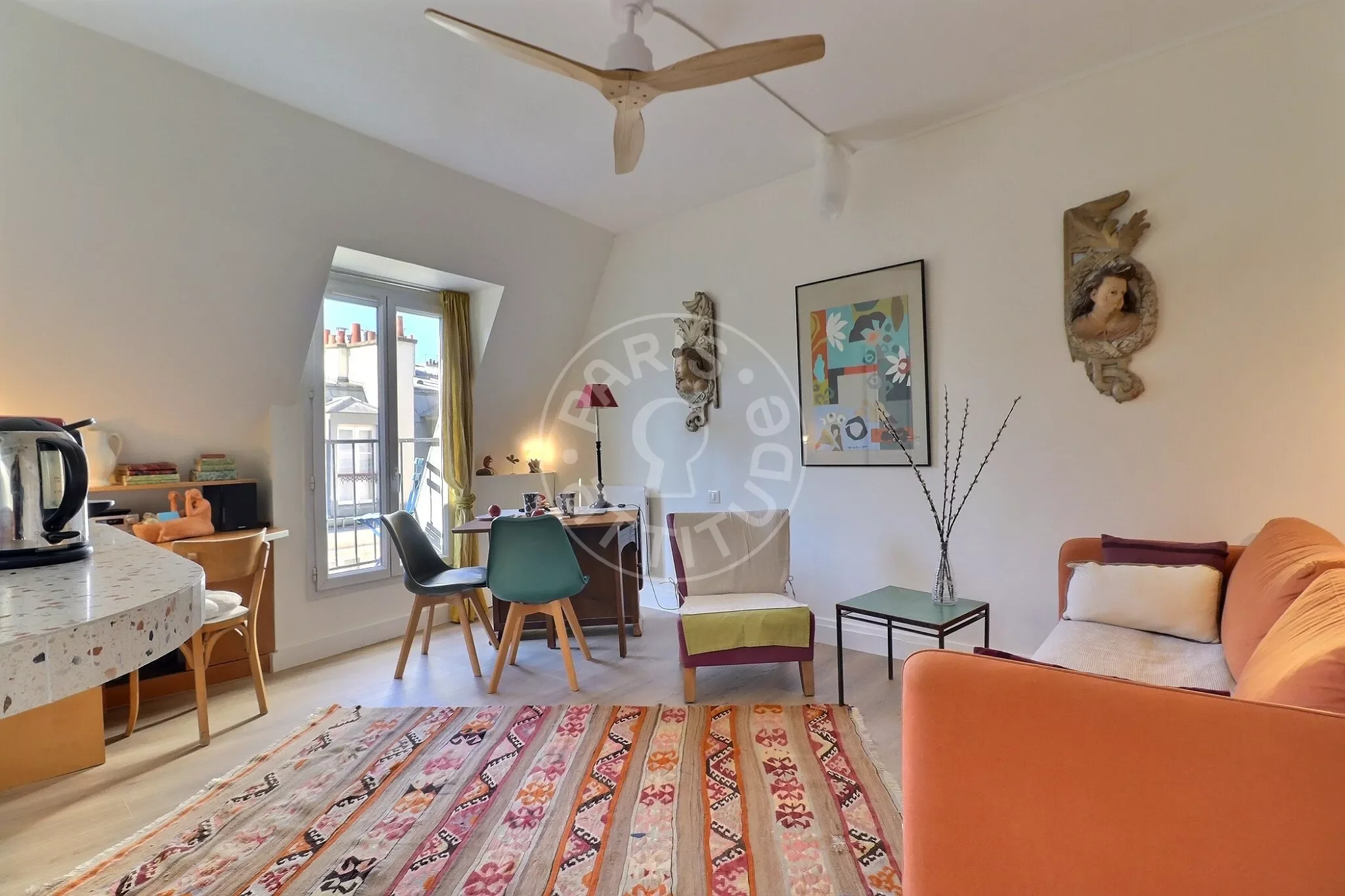 Flat Rue Saint-Placide in Paris