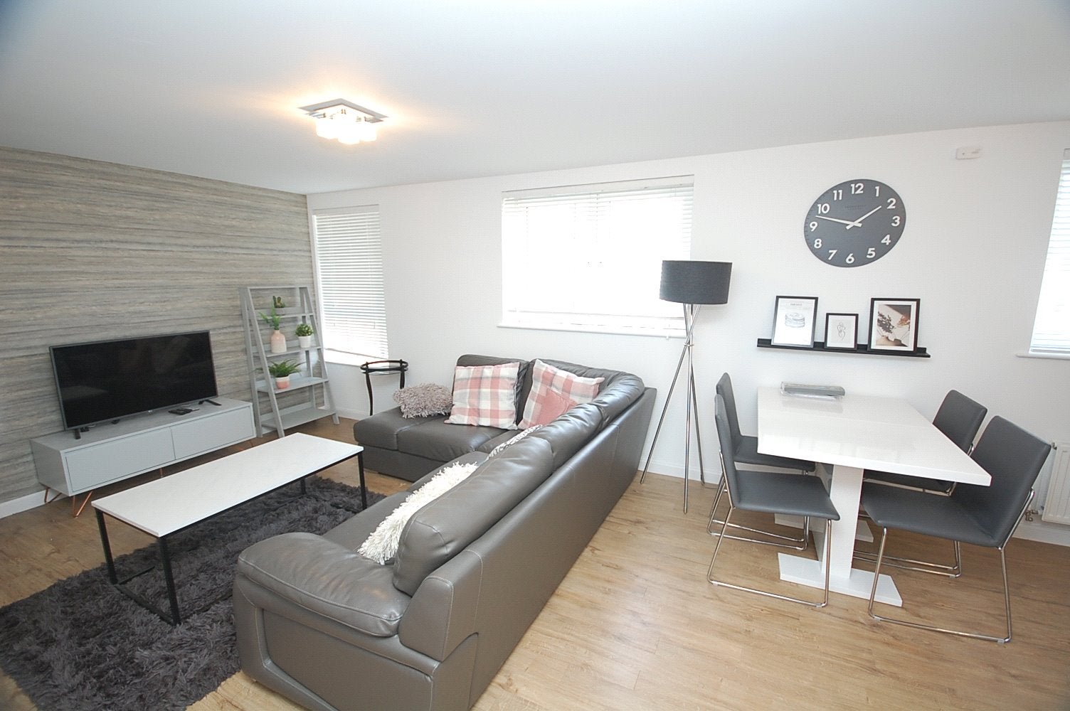 Flat Spencer Court in Aberdeen City