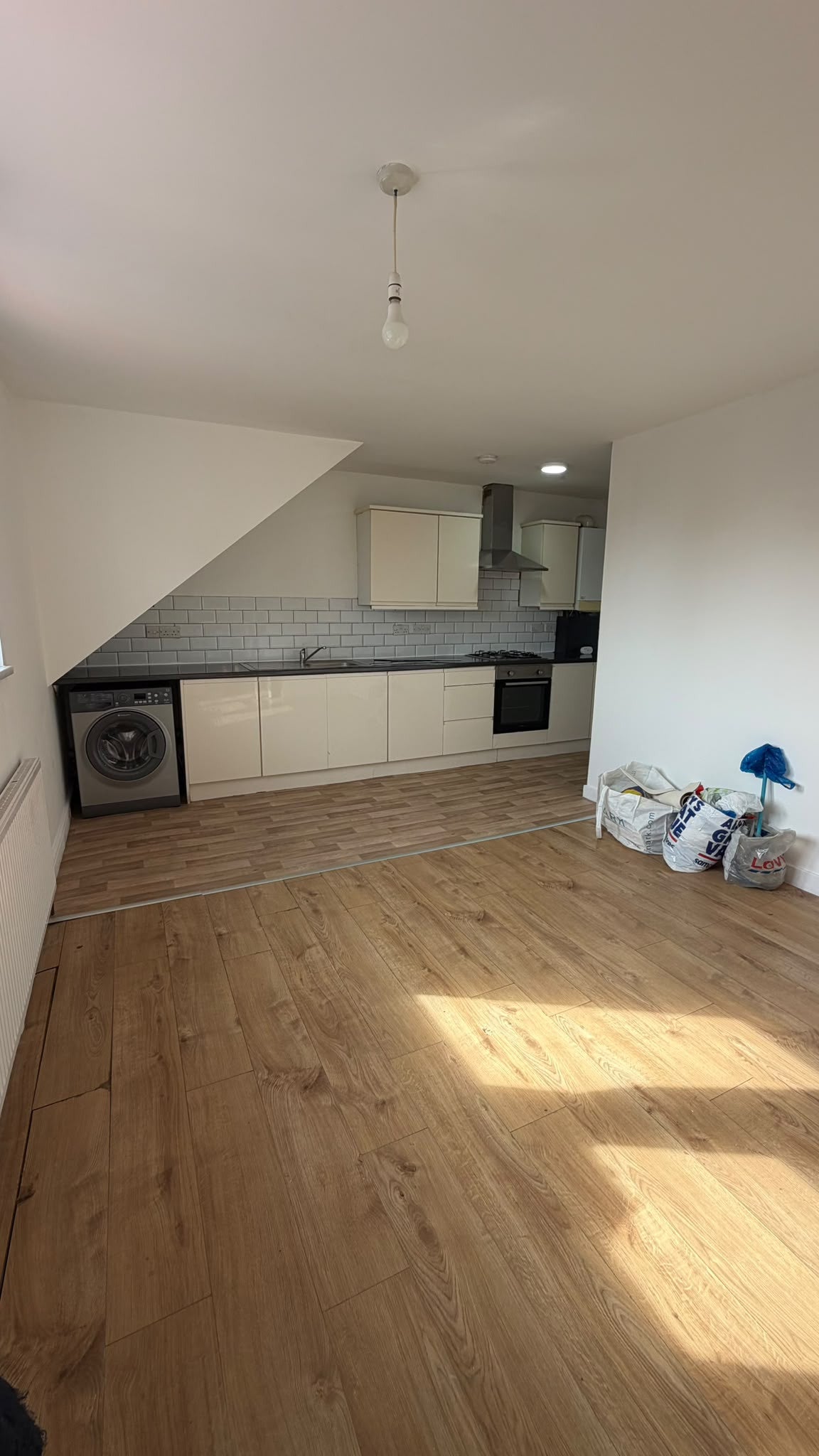Flat Green Lane in Greater London