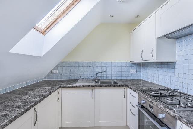 Flat Pear Tree Walk in Carterton