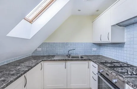 Flat Pear Tree Walk in Carterton