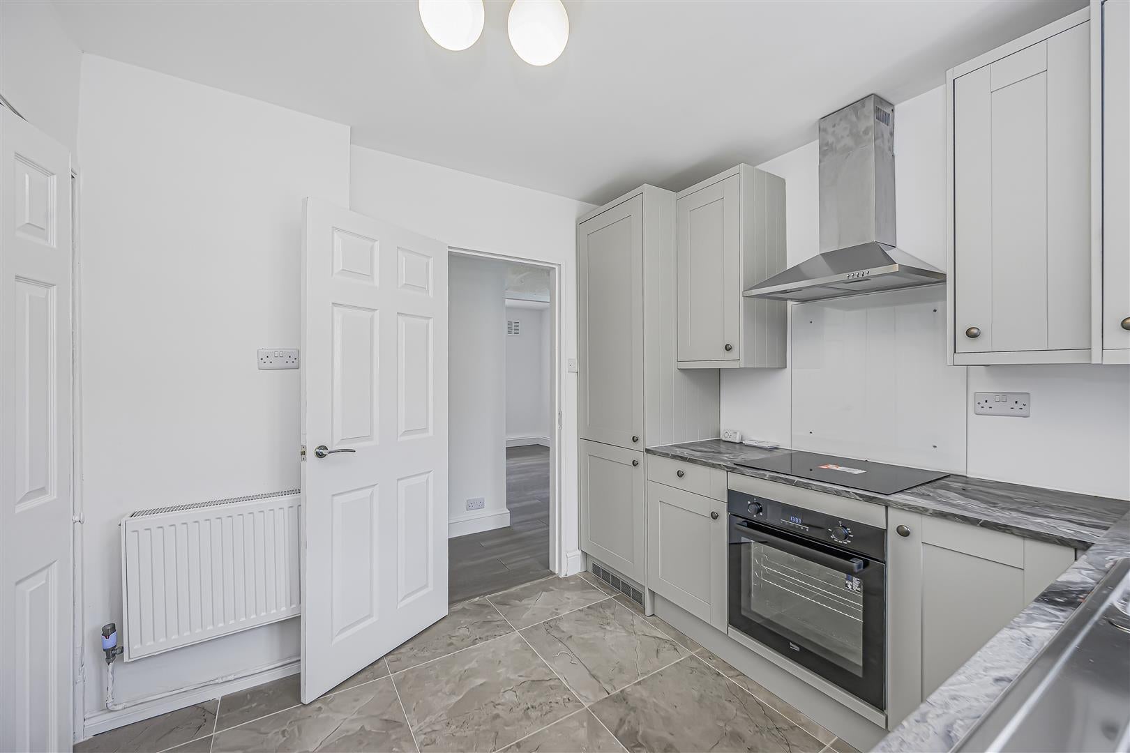 Flat Audley Court in Greater London