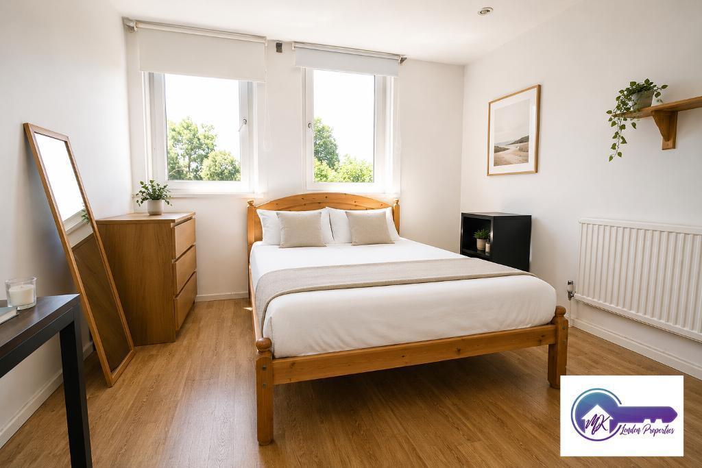 Flat Burlington Close in City of Westminster