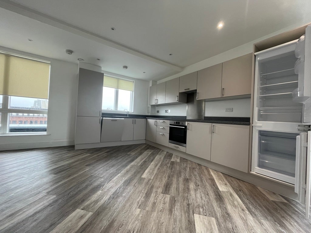Flat Tylers Place in Maidstone