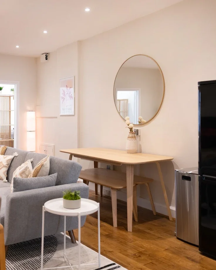 Flat Whitehall in City of Westminster